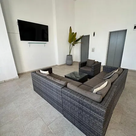 Apartamento De 3 Con Vista Al Mar *